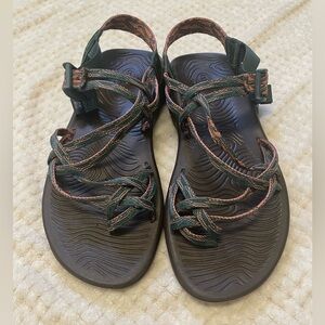 Chaco Brown and pink straps  Sandals size 10